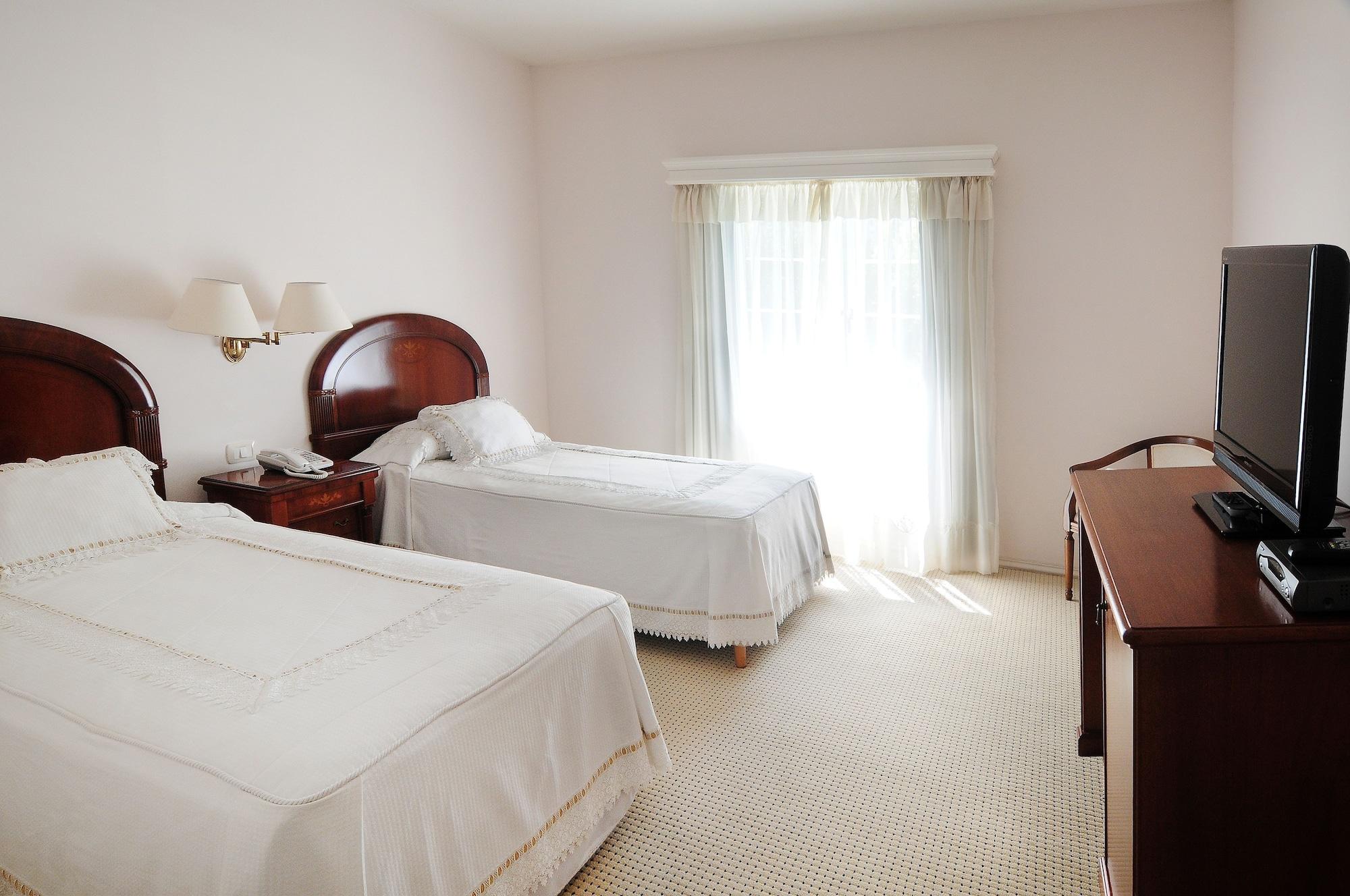Parque Hotel Jean Clevers ปุนตา เดล เอสเต ภายนอก รูปภาพ A guest room at the Sheraton Vistana Resort