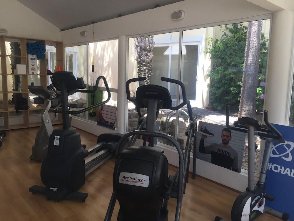 Parque Hotel Jean Clevers ปุนตา เดล เอสเต ภายนอก รูปภาพ The gym at the club